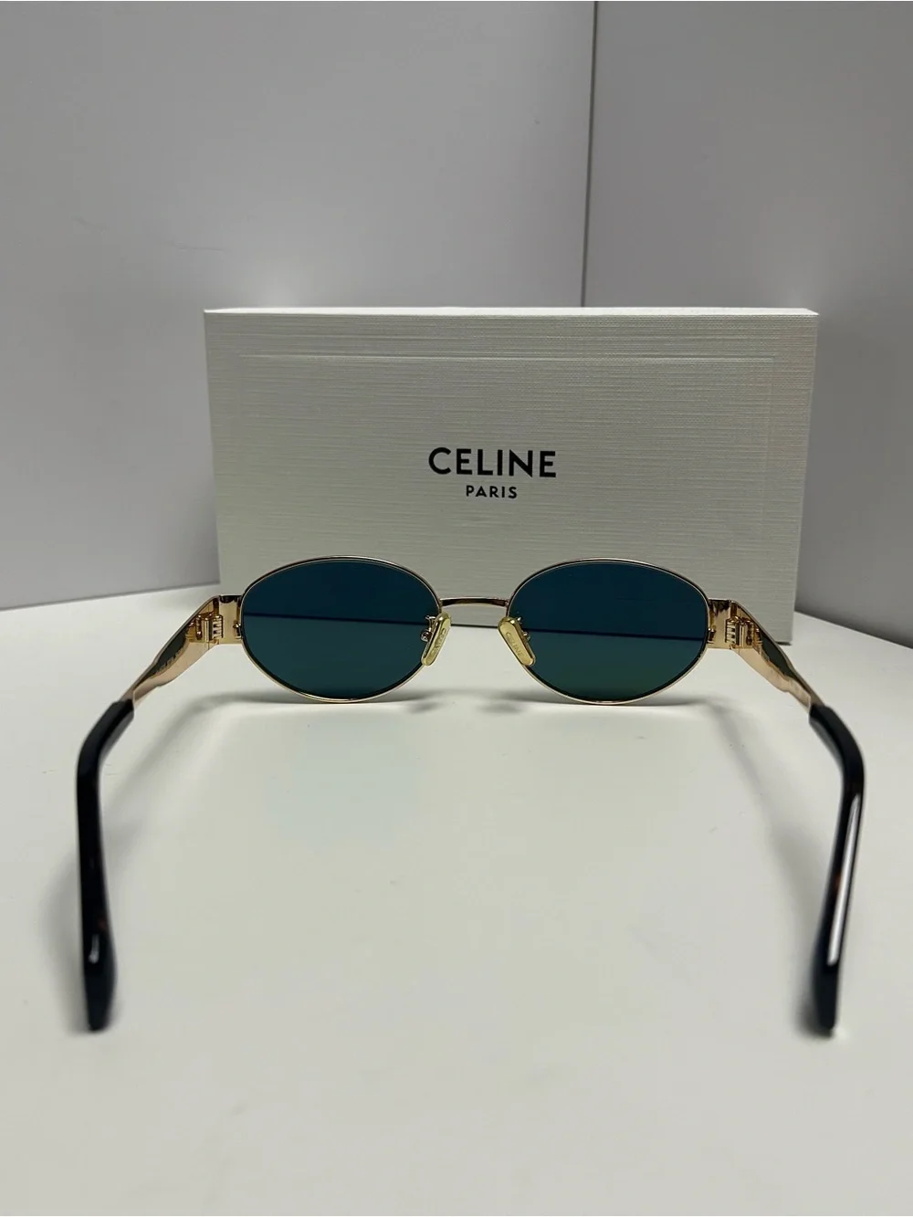 Audrey & Celine gold tone